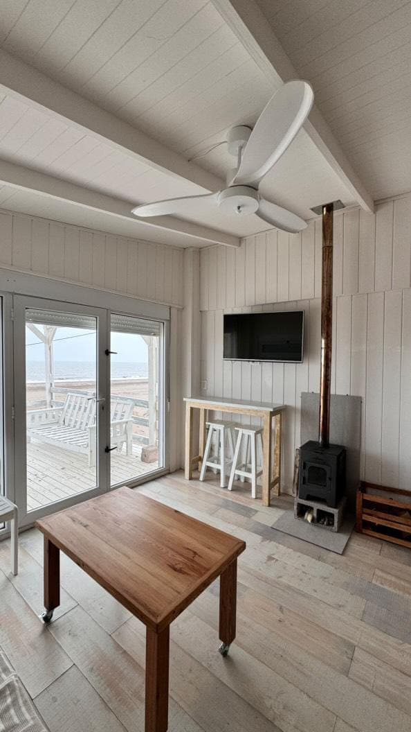 Dormitorio y espacio de estar de Casa Gaviota